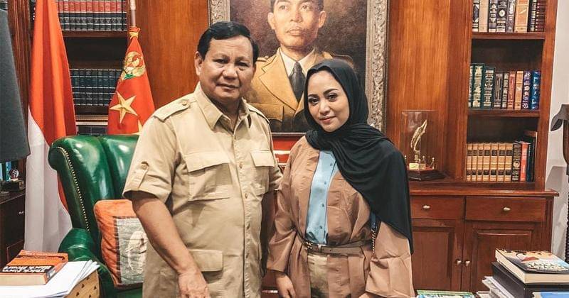 Instagram.com/rachelvennya